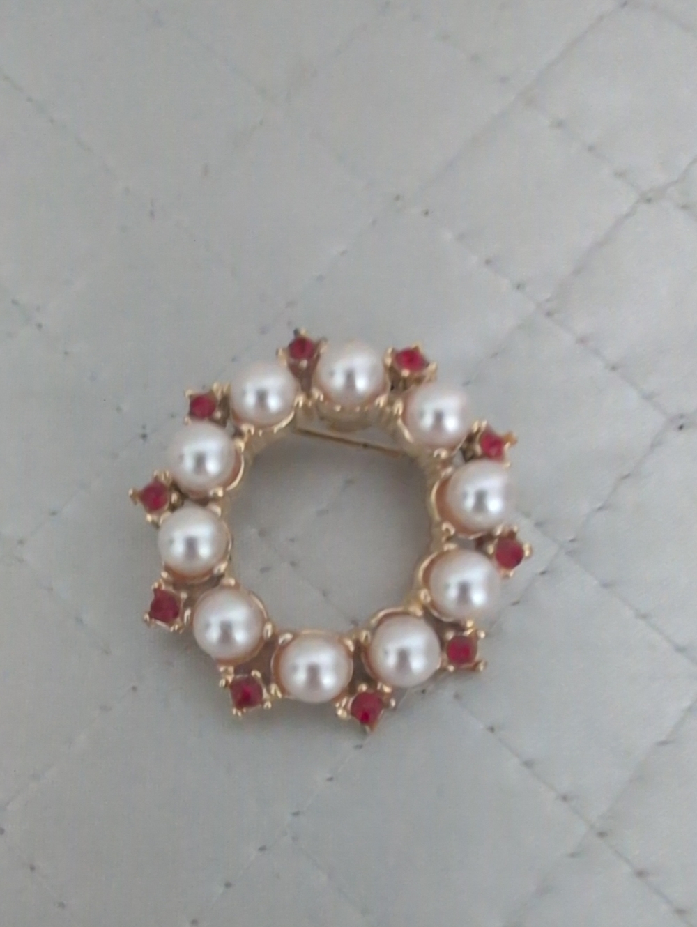 Classic Faux Pearl and Red Stone Wreath Brooch - Gold Tone
